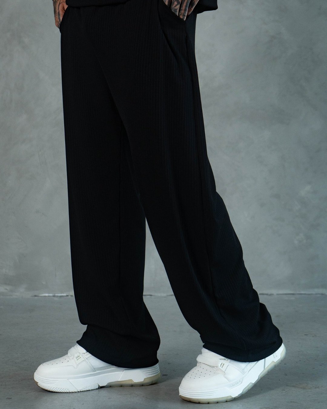 Jogger Negro Cottino para Hombre