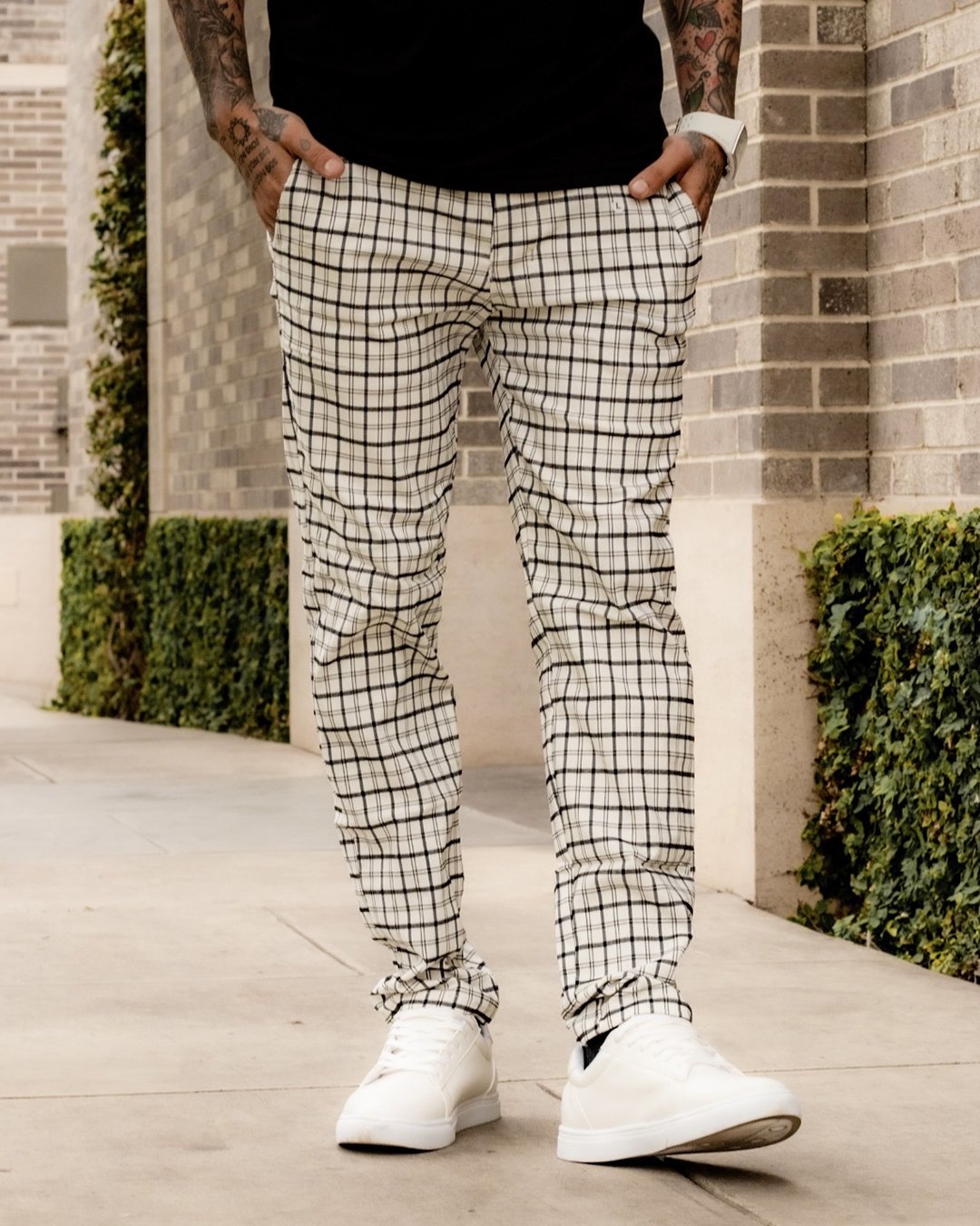 Pantalon Blanco Con Cuadros Negros para Hombre