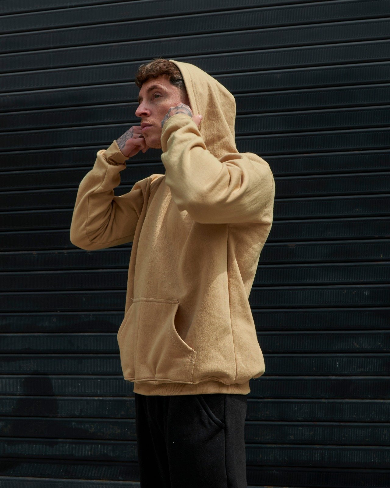 polera-beige-clasica-unisex (1) polera beige unisex