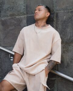 polo beige para hombre