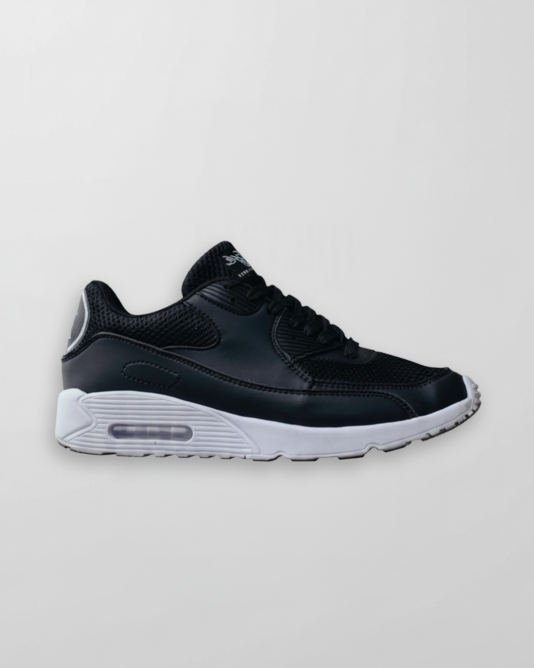 zapatilla-negro-con-blanco-capsula (1)