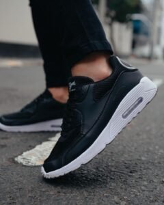 Zapatilla Negro con Blanco Unisex