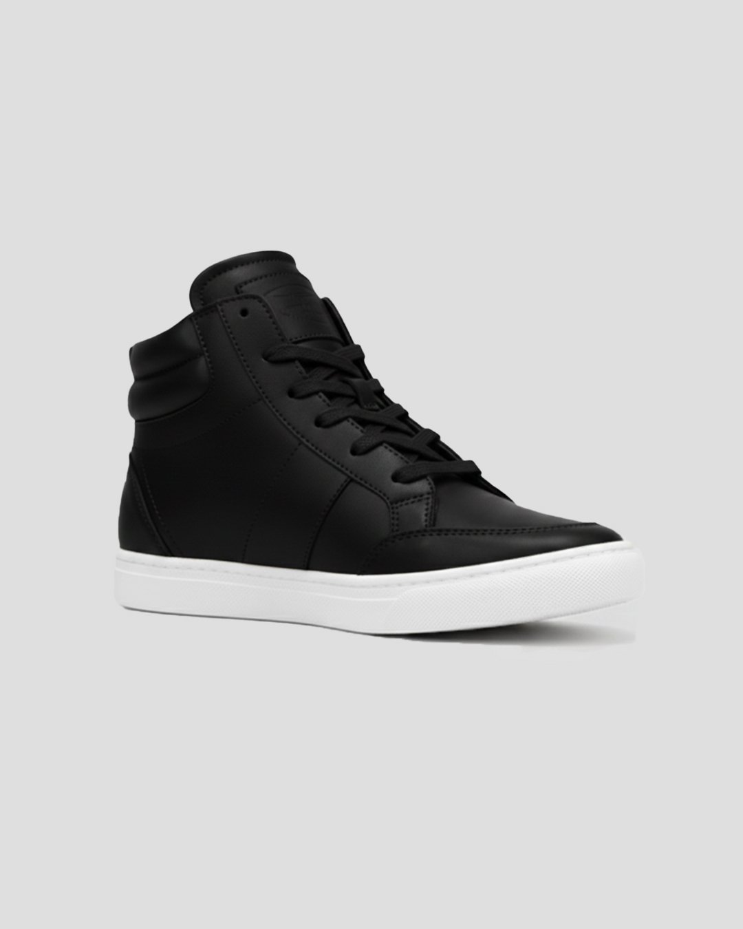 zapatilla-negro-con-suela-blanca-botines (2)